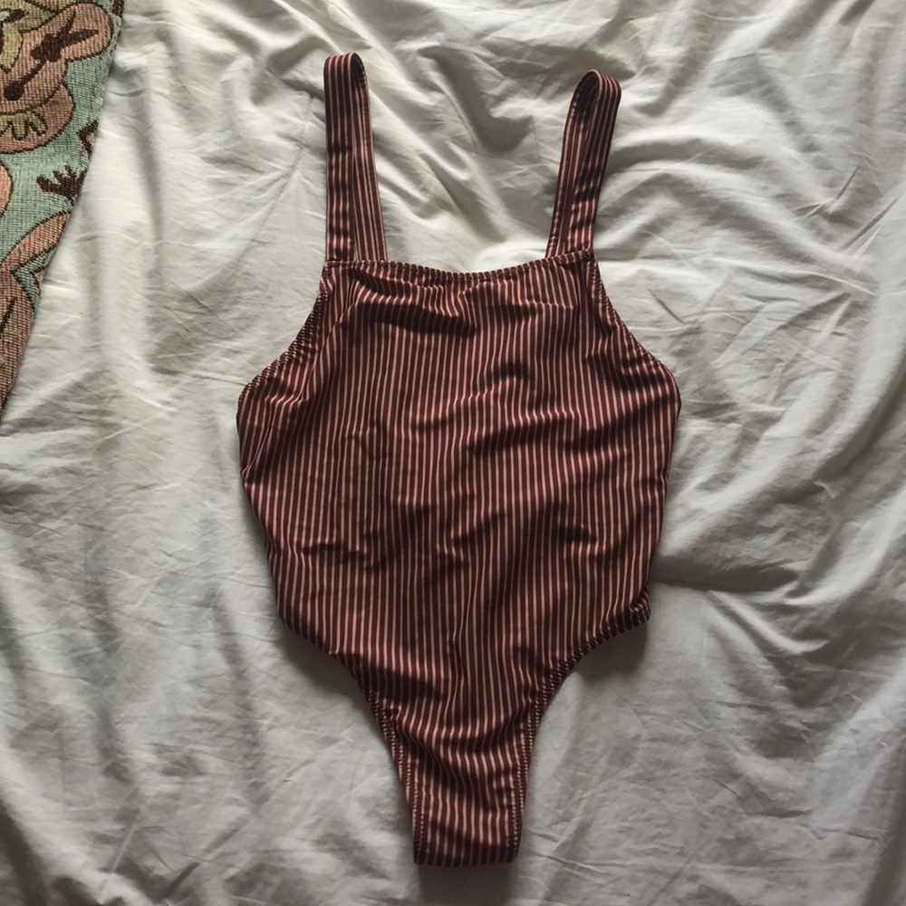 Heartland & Bulk cheeky one piece swimsuit 🐞